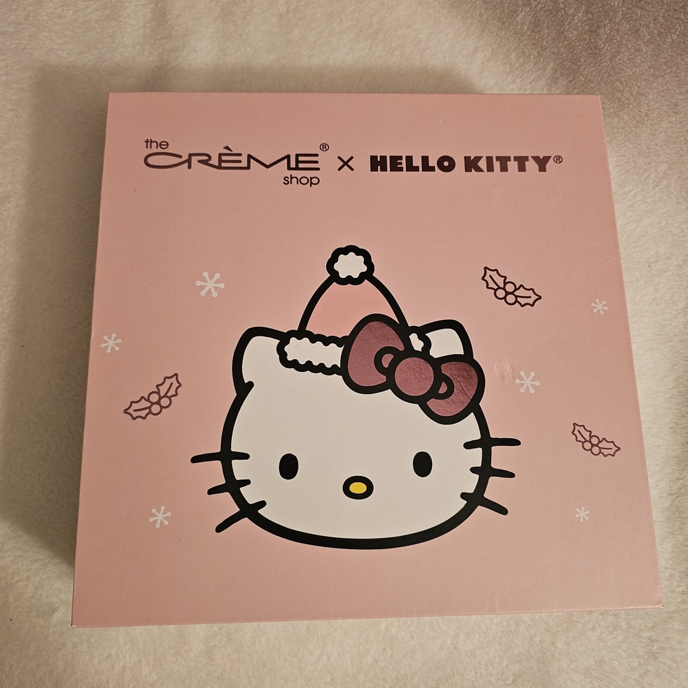 The Creme Shop X Hello Kitty Luxury Slumber Spa Set Sleep Mask Limited Edition.